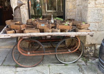 Verkaufsstand indischer Ziegelkisten